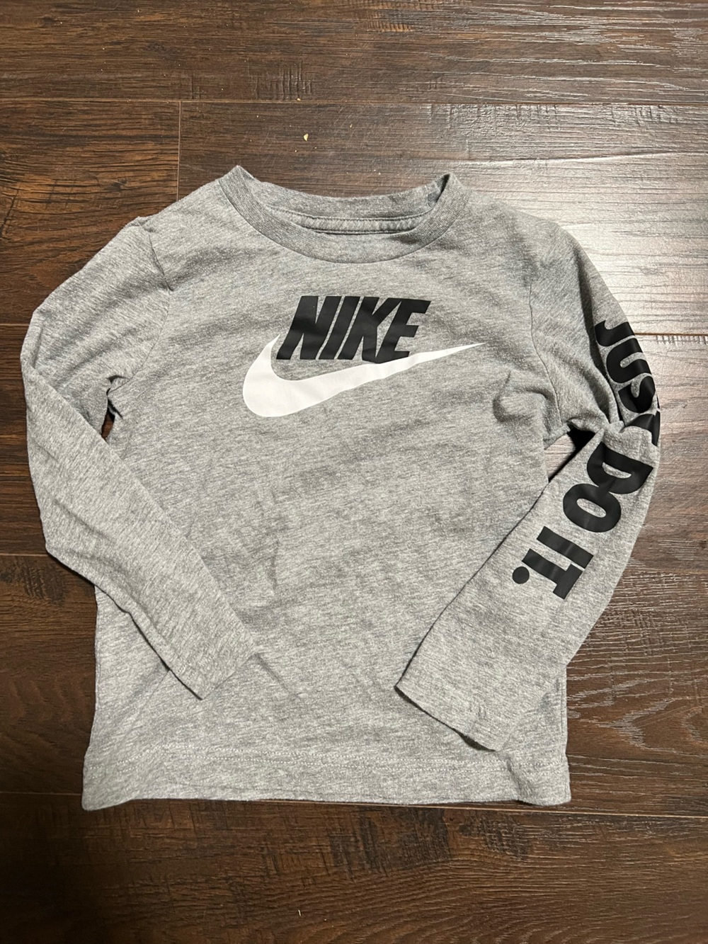 Nike Kids Gray Long-Sleeve 'Just Do It' Sweatshirt with White Swoosh - Picture 1 of 1